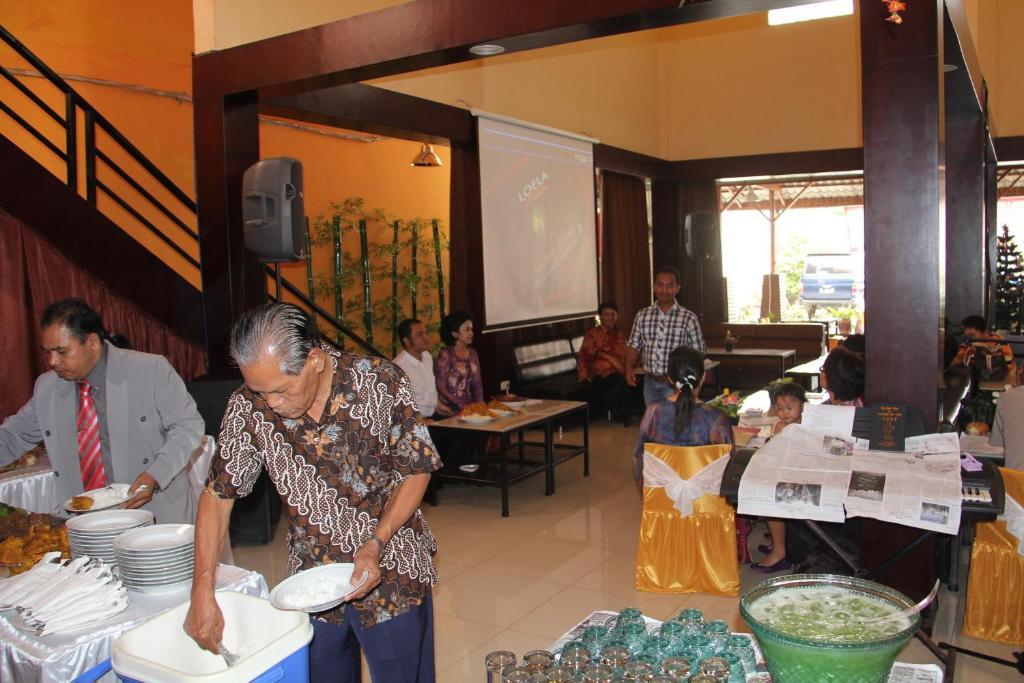 Hotel Sing A Song Pematangsiantar Exterior photo